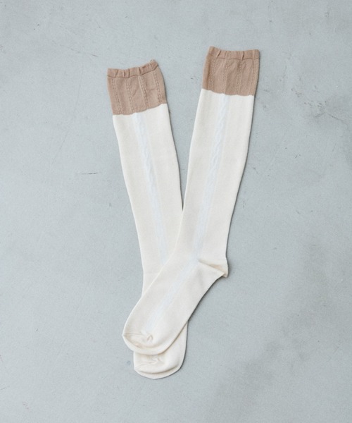 idem(イデム)の「make cute socks/着圧ハイソックス(ソックス/靴下・レディース・ベージュ・FREE)」の6枚目の写真