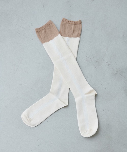 idem(イデム)の「make cute socks/着圧ハイソックス(ソックス/靴下・レディース・ベージュ・FREE)」の8枚目の写真