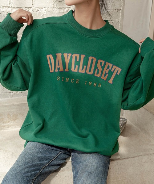 DAY CLOSET（デイ クローゼット）の「レディース DAYCLOSETロゴ入りプルオーバースウェット（スウェット・レディース・ネイビー/ホワイト系その他/グリーン/チャコールグレー・ONE SIZE）」の3枚目の写真