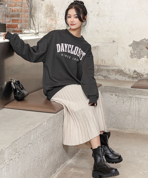 DAY CLOSET（デイ クローゼット）の「レディース DAYCLOSETロゴ入りプルオーバースウェット（スウェット・レディース・ネイビー/ホワイト系その他/グリーン/チャコールグレー・ONE SIZE）」の11枚目の写真