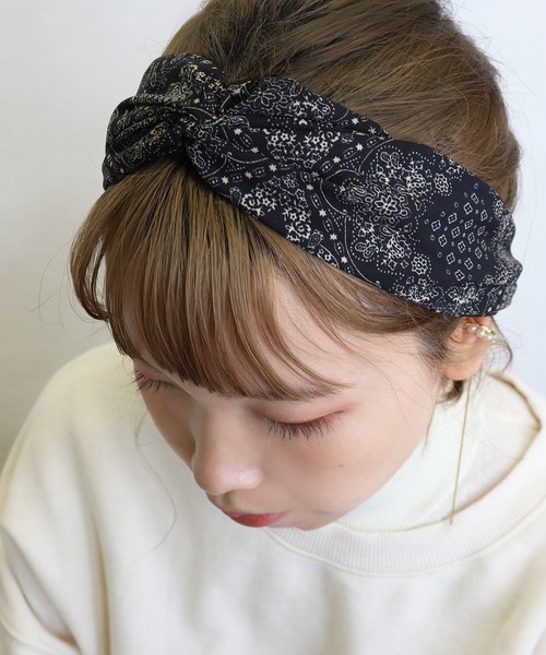 Monocoro toppi(モノコロトッピ)の「ペイズリー柄 ヘアバンド(ヘアバンド・レディース・ブラウン/ブラック/アイボリー・フリー)」の2枚目の写真