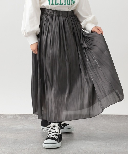 GLOBAL WORK（グローバルワーク）の「キッズ/シャイニーサテンフレアスカート/264154（スカート・キッズ・ライトイエロー/チャコールグレー/オフホワイト・110cm/130cm/150cm/140cm/100cm/120cm/160cm）」の12枚目の写真