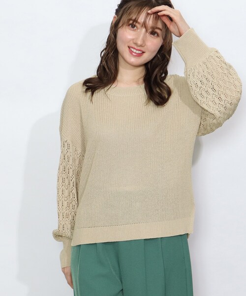 SHOO・LA・RUE（シューラルー）の「◆袖透かし編みデザインニット（ニット/セーター・レディース・ブラック/イエロー/ブルー/ナチュラル・00）」の21枚目の写真