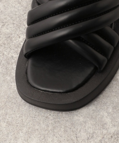 Heather(ヘザー)の「パフィサンダル 265453(サンダル・レディース・ブラック/アイボリー・M/L)」の5枚目の写真