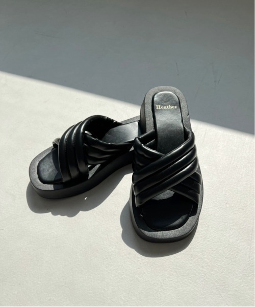 Heather(ヘザー)の「パフィサンダル 265453(サンダル・レディース・ブラック/アイボリー・M/L)」の16枚目の写真