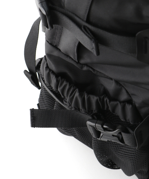 THE NORTH FACE(ザノースフェイス)の「【THE NORTH FACE / ザ ノースフェイス】Hot Shot(バックパック/リュック・メンズ・ブラック/オリーブ/カーキ/ライトグレー・FREE)」の19枚目の写真