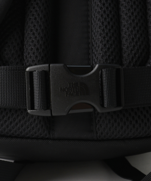 THE NORTH FACE(ザノースフェイス)の「【THE NORTH FACE / ザ ノースフェイス】Hot Shot(バックパック/リュック・メンズ・ブラック/オリーブ/カーキ/ライトグレー・FREE)」の21枚目の写真