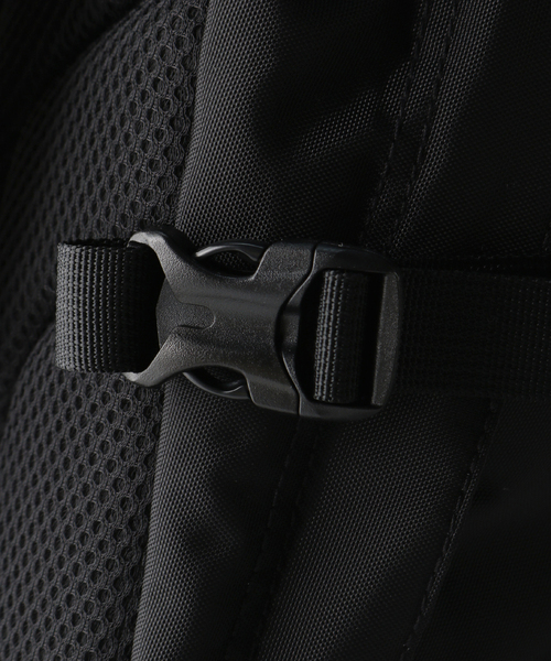 THE NORTH FACE(ザノースフェイス)の「【THE NORTH FACE / ザ ノースフェイス】Hot Shot(バックパック/リュック・メンズ・ブラック/オリーブ/カーキ/ライトグレー・FREE)」の22枚目の写真