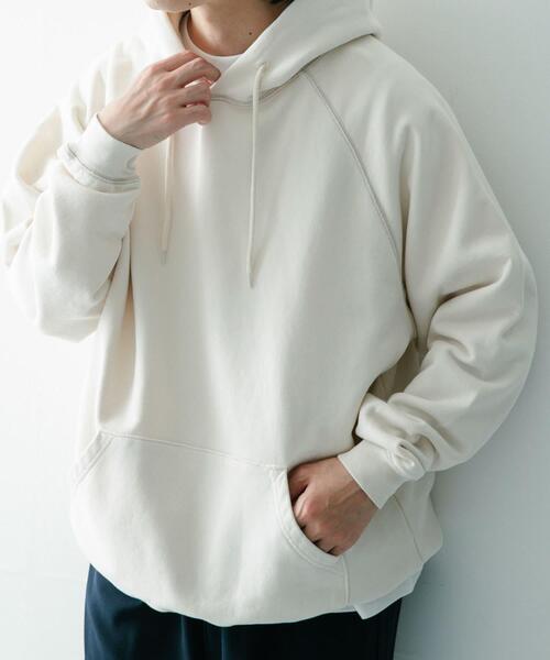 ITEMS URBANRESEARCH（アイテムズ アーバンリサーチ）の「SCREEN STARS　日焼け加工 カラースウェットパーカー（パーカー・メンズ・ブルー/ナチュラル/ブラック/オレンジ・LARGE/MEDIUM）」の6枚目の写真