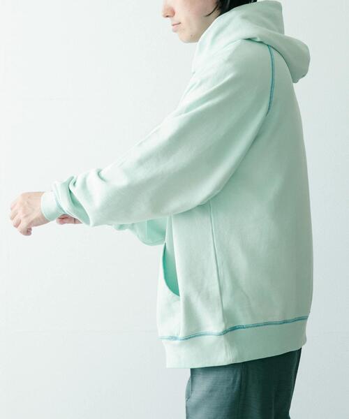 ITEMS URBANRESEARCH（アイテムズ アーバンリサーチ）の「SCREEN STARS　日焼け加工 カラースウェットパーカー（パーカー・メンズ・ブルー/ナチュラル/ブラック/オレンジ・LARGE/MEDIUM）」の14枚目の写真