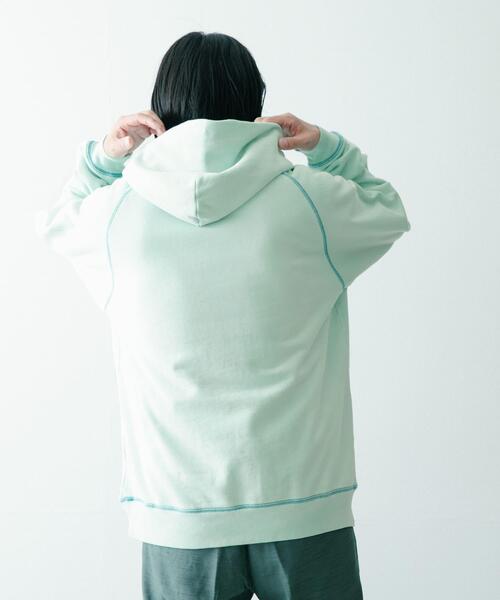 ITEMS URBANRESEARCH（アイテムズ アーバンリサーチ）の「SCREEN STARS　日焼け加工 カラースウェットパーカー（パーカー・メンズ・ブルー/ナチュラル/ブラック/オレンジ・LARGE/MEDIUM）」の15枚目の写真