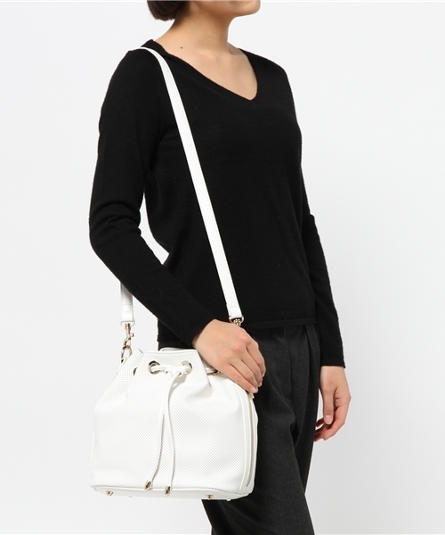 Khaju(カージュ)の「Khaju:ドローストリングバッグ(ショルダーバッグ・レディース・ブラック/シルバー/ホワイト・ONE SIZE)」の9枚目の写真