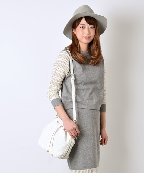 Khaju(カージュ)の「Khaju:ドローストリングバッグ(ショルダーバッグ・レディース・ブラック/シルバー/ホワイト・ONE SIZE)」の21枚目の写真