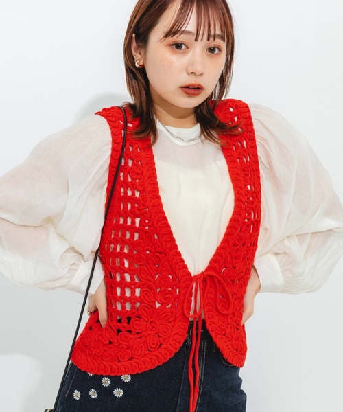 nemne store（ネンネストア）の「かぎ針編み風ベスト（ベスト・レディース・ブラック/パープル/オレンジ/キナリ・フリー）」の8枚目の写真