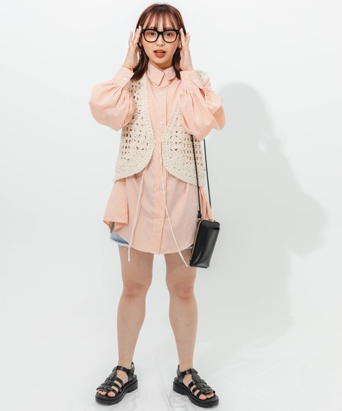 nemne store（ネンネストア）の「かぎ針編み風ベスト（ベスト・レディース・ブラック/パープル/オレンジ/キナリ・フリー）」の12枚目の写真