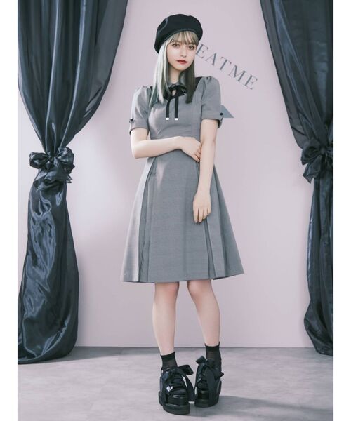 EATME(イートミー)の「BIGリボンプラットフォームサンダル(サンダル・レディース・ブラック/ベージュ・S/M/L)」の9枚目の写真