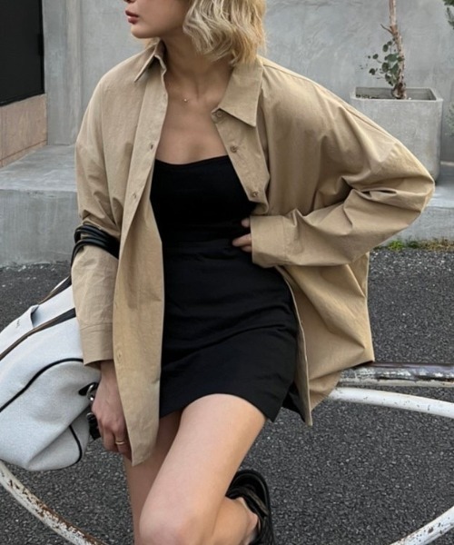 AMAIL（アマイル）の「Bulky cotton shirt（シャツ/ブラウス・レディース・ピンク/アイボリー/ベージュ・FREE）」の2枚目の写真