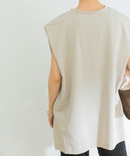 URBAN RESEARCH（アーバンリサーチ）の「ノースリーブチュニックカットソー（Tシャツ/カットソー・レディース・ブラック/オフホワイト/ミント/ベージュ系その他・FREE）」の9枚目の写真