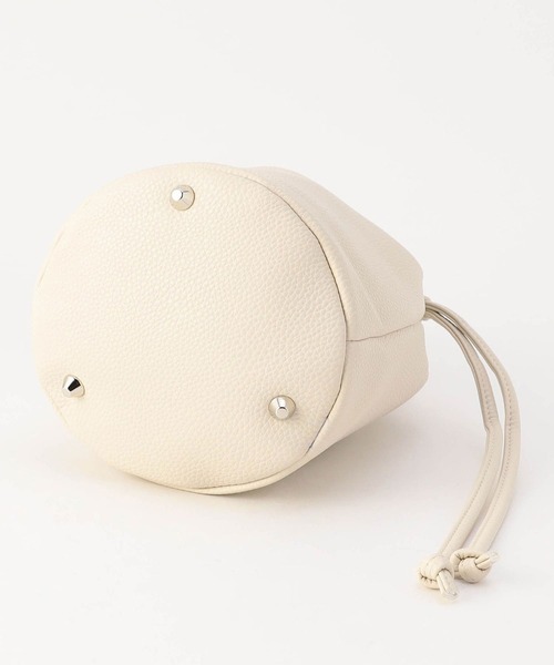 NICOLE white（ニコルホワイト）の「フェイクレザー2WAY仕様 巾着ショルダーバッグ（ショルダーバッグ・レディース・ブラック/アイボリー/ピンク・FREE）」の21枚目の写真
