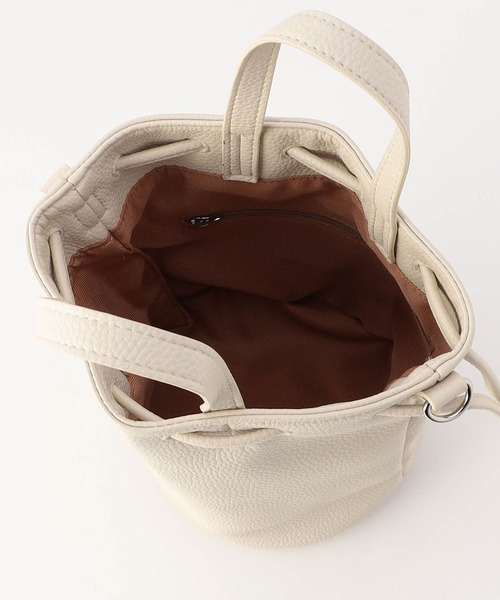 NICOLE white（ニコルホワイト）の「フェイクレザー2WAY仕様 巾着ショルダーバッグ（ショルダーバッグ・レディース・ブラック/アイボリー/ピンク・FREE）」の22枚目の写真