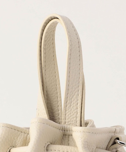 NICOLE white（ニコルホワイト）の「フェイクレザー2WAY仕様 巾着ショルダーバッグ（ショルダーバッグ・レディース・ブラック/アイボリー/ピンク・FREE）」の18枚目の写真