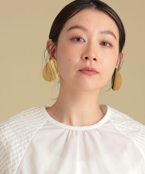 Ray BEAMS(レイビームス)の「Ray BEAMS / ビッグ サークル プレート イヤリング(イヤリング・レディース・シルバー/ゴールド・ONE SIZE)」の6枚目の写真