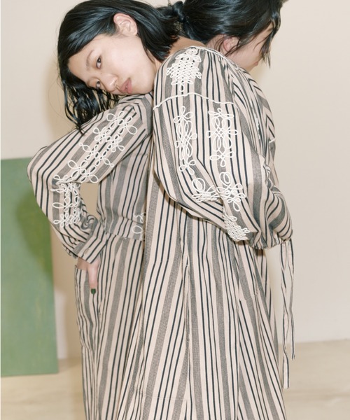 sara mallika（サラ マリカ）の「【 sara mallika/ サラマリカ 】 COTTON CORD EMB DRESS / コットンコードエンブロイダリードレス（ワンピース・レディース・ストライプ・FREE）」の2枚目の写真