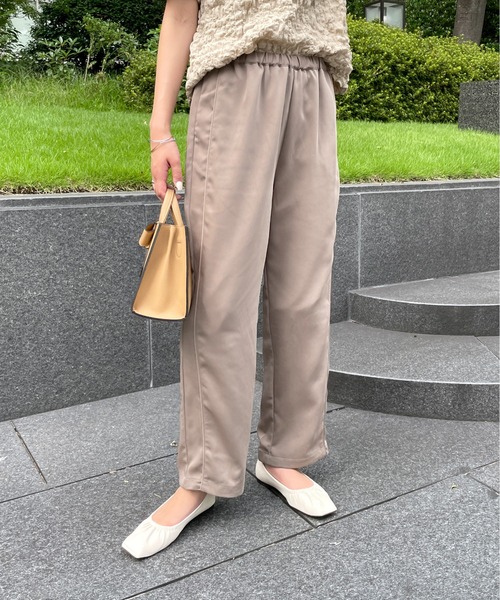 Meli rich（メリーリッチ）の「リラックスサテンイージーストレートパンツ（スラックス・レディース・ブラック/モカ/コーラル・FREE）」の3枚目の写真