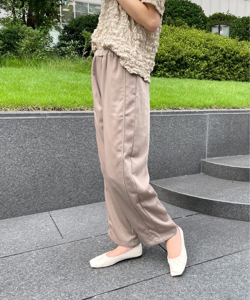 Meli rich（メリーリッチ）の「リラックスサテンイージーストレートパンツ（スラックス・レディース・ブラック/モカ/コーラル・FREE）」の10枚目の写真