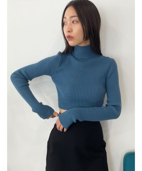 EMODA（エモダ）の「ハイネッククロップニット（ニット/セーター・レディース・ホワイト/ブラック/レッド/ブルー・FREE）」の13枚目の写真