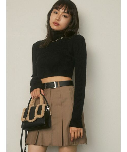 EMODA（エモダ）の「ハイネッククロップニット（ニット/セーター・レディース・ホワイト/ブラック/レッド/ブルー・FREE）」の20枚目の写真