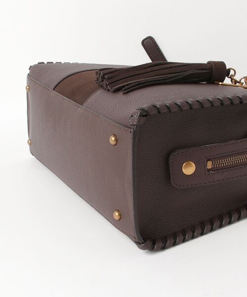 Guess（ゲス）の「KAOMA Satchel（ハンドバッグ・レディース・ブラック/ブラウン/ストーン・ONE SIZE）」の7枚目の写真