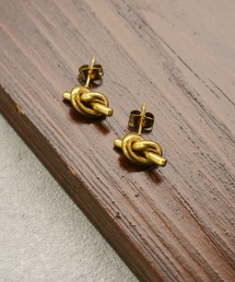 IAMUSE | 金属アレルギー対応 ノットモチーフスタッドピアス S0762【IAMUSE】(ピアス(両耳用))