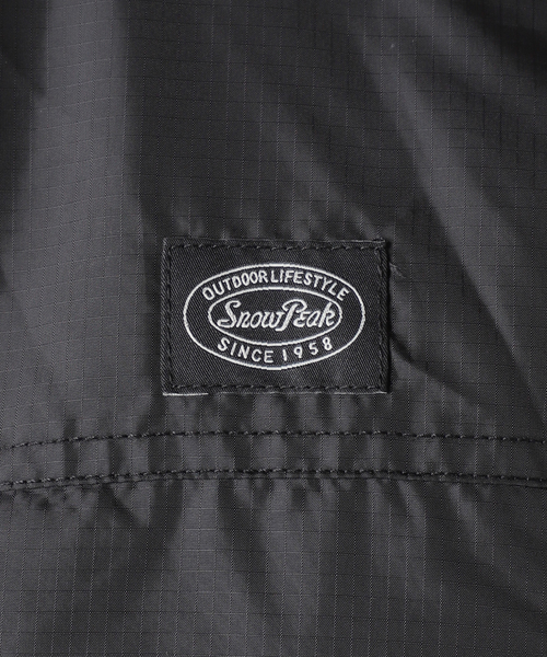 Snow Peak（スノーピーク）の「【SNOWPEAK×JS】別注 リサイクルボアフリース リバーシブルベスト/2WAY（ベスト・メンズ・ブラック/グリーン・SMALL/MEDIUM/LARGE）」の22枚目の写真