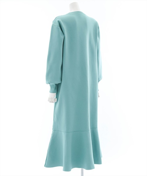 clear（クリア）の「ボトムフレアロングニットワンピース ≪2022AW新作≫（ワンピース・レディース・グリーン系その他/アイボリー/ブラック・F）」の6枚目の写真