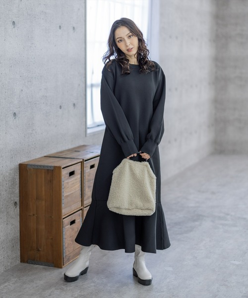 clear（クリア）の「ボトムフレアロングニットワンピース ≪2022AW新作≫（ワンピース・レディース・グリーン系その他/アイボリー/ブラック・F）」の15枚目の写真