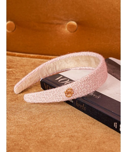 ラマジョリーナ　ブラックピンク　カチューシャ　ツイード BLACKPINKリサがラブブに！ 「デッドライン」ワールドツアーで全身