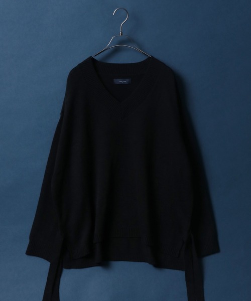 ANPAS（アンパス）の「Side Velt Wide Silhouette V-neck Knit Pullover/サイドベルト ワイドシルエット Vネック ニットプルオーバー セーター（ニット/セーター・メンズ・ブラック/オフホワイト/グリーン/グレイッシュブルー・M/L）」の2枚目の写真