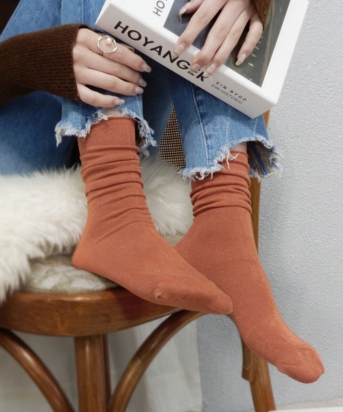 minia(ミニア)の「カラークルーソックス(ソックス/靴下・レディース・ブラック/グレー/ホワイト/コーラルピンク/ベージュ/ミント/ブルー/パープル/オレンジ/ライム・FREE)」の1枚目の写真