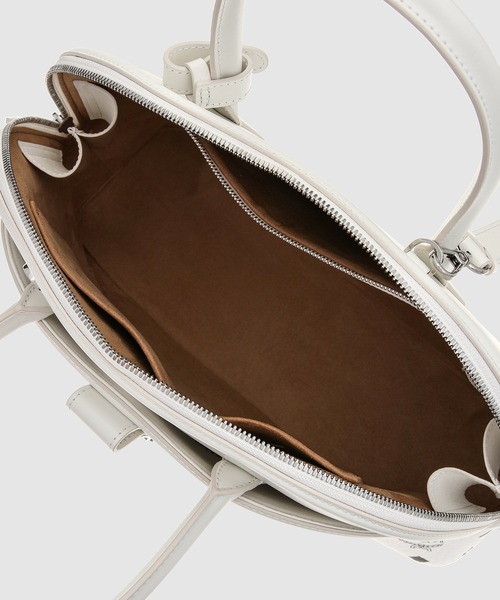 MCM（エムシーエム）の「Tracy トート - ヴィセトス レザーミックス（ハンドバッグ・レディース・ホワイト・LARGE）」の2枚目の写真