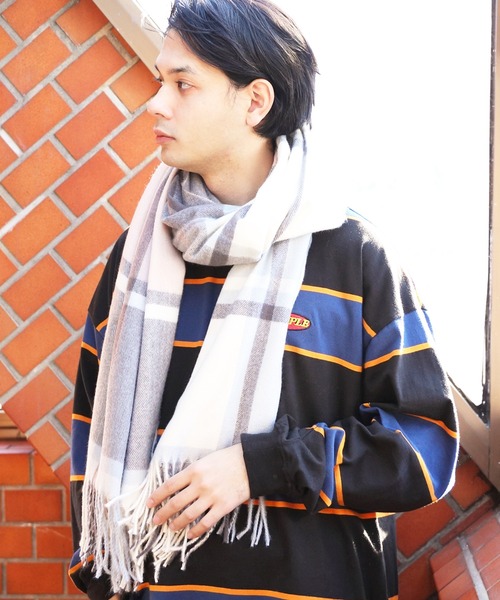 ８(eight)（エイト）の「大判チェックストール（ストール/ショール・メンズ・ブラック/グレー/アイボリー/ベージュ系その他/ベージュ系その他2/ベージュ系その他3/ネイビー系/ワイン系・FREE）」の9枚目の写真