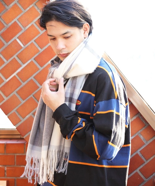 ８(eight)（エイト）の「大判チェックストール（ストール/ショール・メンズ・ブラック/グレー/アイボリー/ベージュ系その他/ベージュ系その他2/ベージュ系その他3/ネイビー系/ワイン系・FREE）」の10枚目の写真