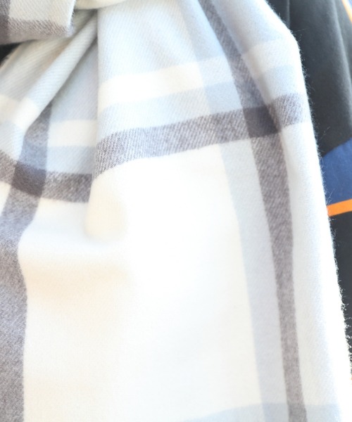 ８(eight)（エイト）の「大判チェックストール（ストール/ショール・メンズ・ブラック/グレー/アイボリー/ベージュ系その他/ベージュ系その他2/ベージュ系その他3/ネイビー系/ワイン系・FREE）」の11枚目の写真