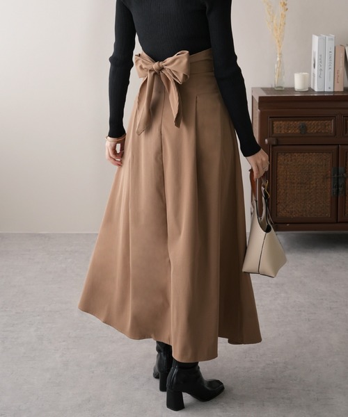 IAMUSE（アイアミューズ）の「【バックリボンが秋コーデのワンポイント♪】ウエストバックリボンハイウエストＡラインロングスカート S0272【IAMUSE】（スカート・レディース・ブラック/モカ・S/M/L）」の9枚目の写真