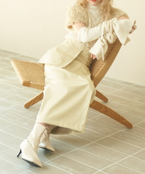 pomiii（ポミー）の「ペプラムレザースカート（スカート・レディース・アイボリー/ベージュ・MEDIUM/LARGE）」の21枚目の写真