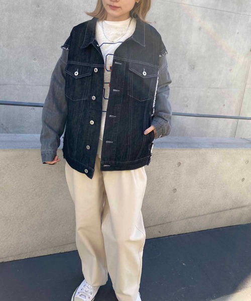 NANEA(ナネア)の「デニム切替えワイドGジャン(デニムジャケット・レディース・インディゴブルー/ブラック・ONE SIZE)」の9枚目の写真