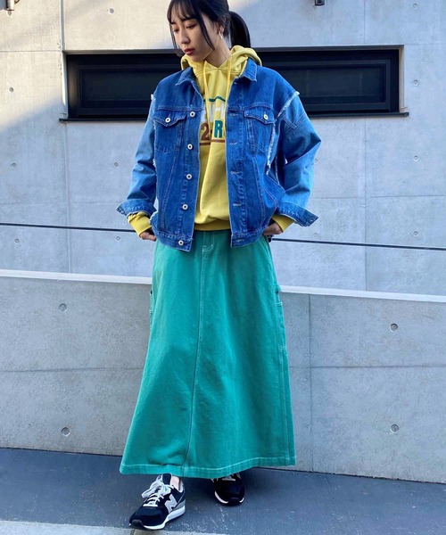 NANEA(ナネア)の「デニム切替えワイドGジャン(デニムジャケット・レディース・インディゴブルー/ブラック・ONE SIZE)」の12枚目の写真