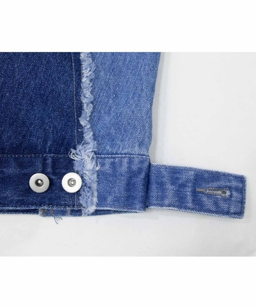 NANEA(ナネア)の「デニム切替えワイドGジャン(デニムジャケット・レディース・インディゴブルー/ブラック・ONE SIZE)」の16枚目の写真