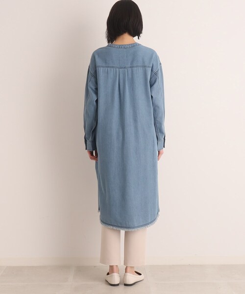 SHOO・LA・RUE（シューラルー）の「◆【羽織としても活躍してくれる】デニムシャツ ロングワンピース（ワンピース・レディース・ライトブルー/ネイビー・02/03/04）」の5枚目の写真