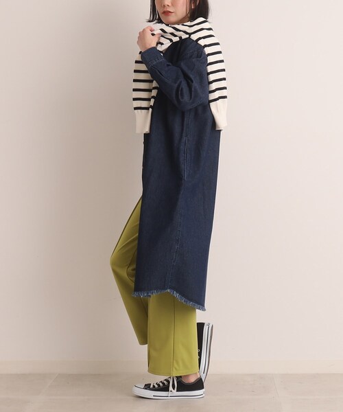 SHOO・LA・RUE（シューラルー）の「◆【羽織としても活躍してくれる】デニムシャツ ロングワンピース（ワンピース・レディース・ライトブルー/ネイビー・02/03/04）」の13枚目の写真